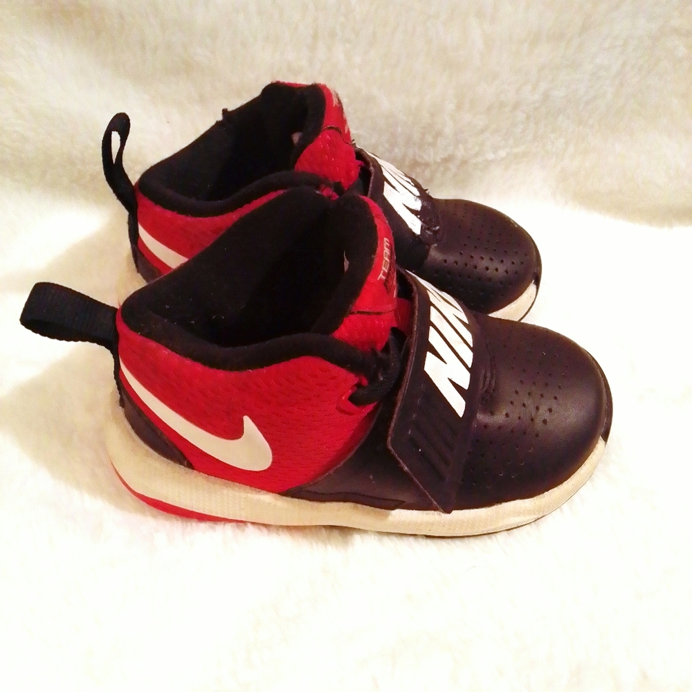 Toddler size 5 Nikes